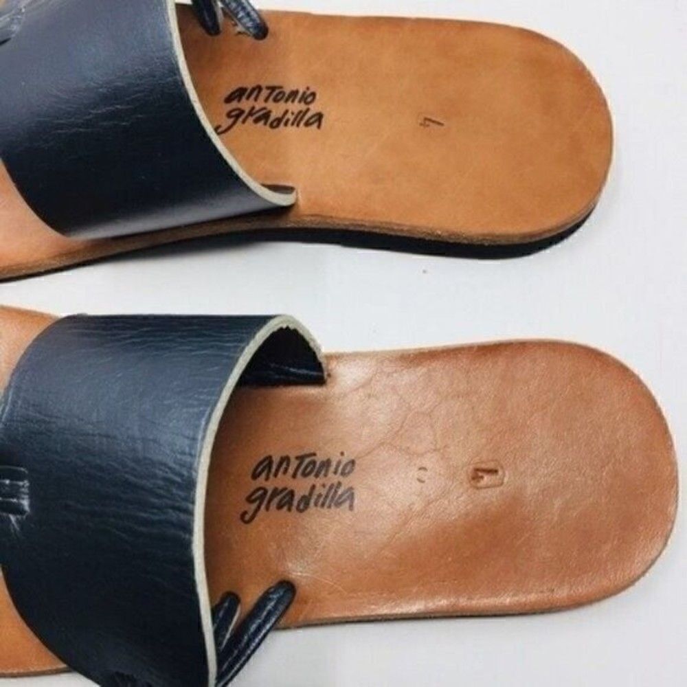 Antonio Gradilla womans leather sandals gray US7 BoxA 
minimalist - Picture 4 of 6